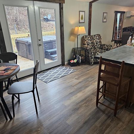 Villa Grey Pines At Hocking Vacations Logan Exterior foto